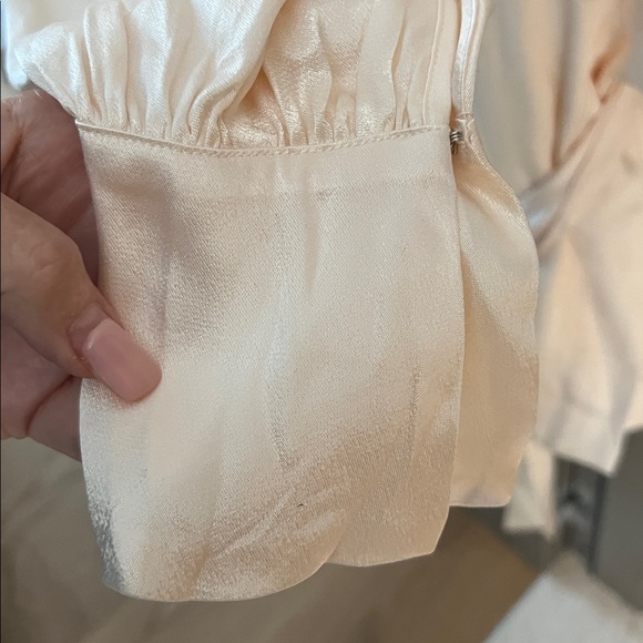 NWT! RUMORED satin wrap mini dress w slit cream S - Picture 7 of 9